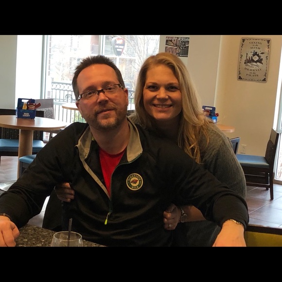 Meet your Posher, Rachel - Picture 3 of 7